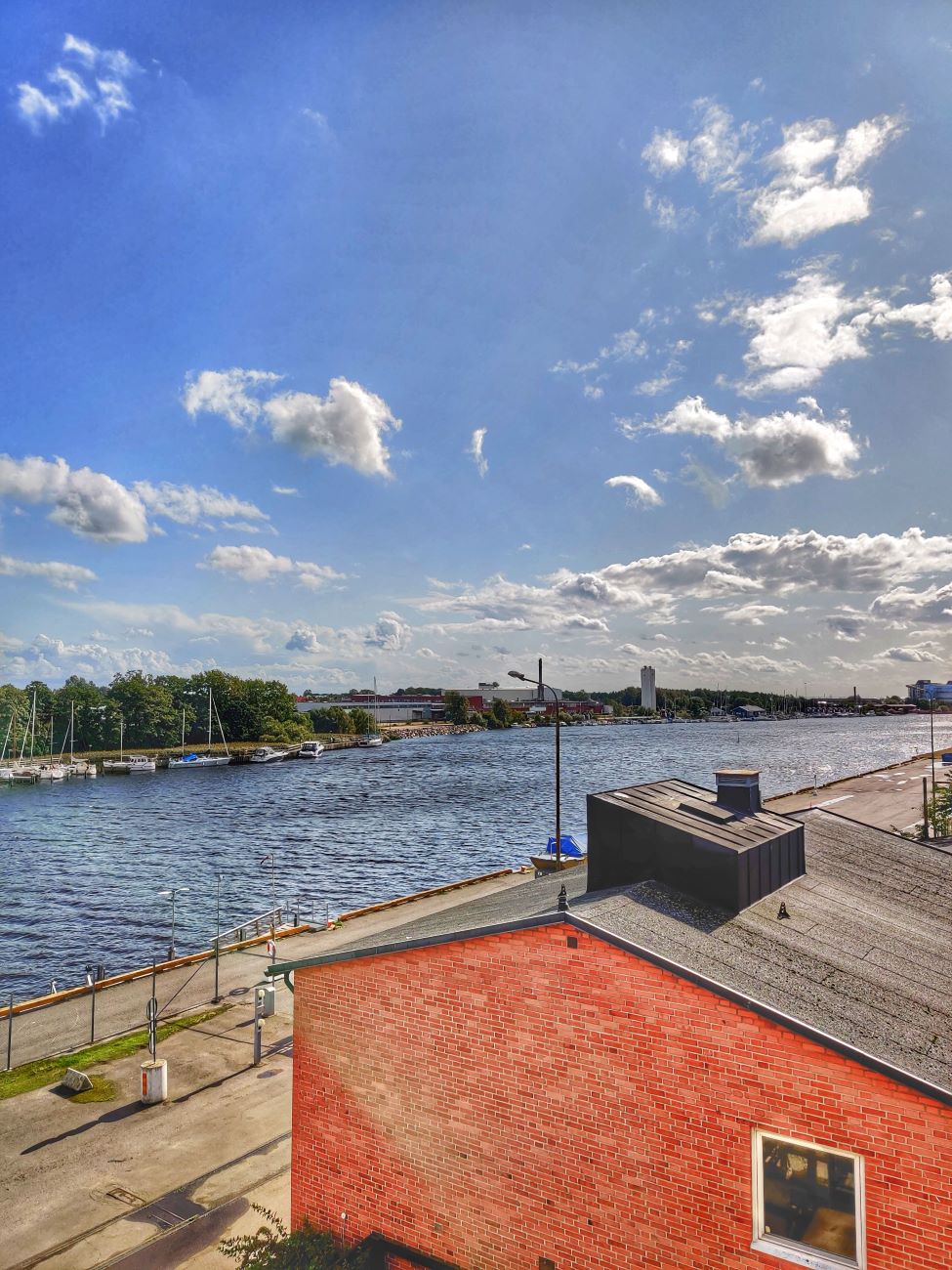 En del av hamnen i Falkenberg